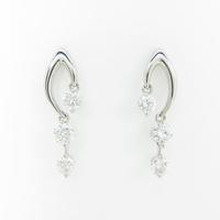 PT ダイヤモンドピアス