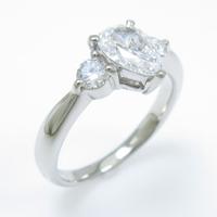 プラチナダイヤモンドリング 0．517ct・E・SI2・ペアシェイプ