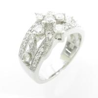 18KWG ダイヤモンドリング