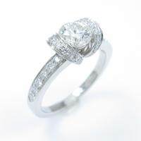 ティファニー リボン リング 0．53ct