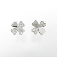 フォリフォリ クローバー ダイヤモンドピアス