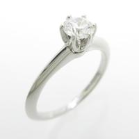 ティファニー クラッシックソリティア リング 0．38ct