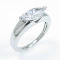 プラチナダイヤモンドリング 1．00ct・D・VS2・マーキスカット10％引き