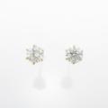 K18YG ダイヤモンドピアス 0．303ct・0．305ct・D?E・VVS1・VG