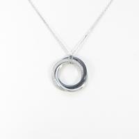 カルティエ トリニティ ブラック＆ホワイト ネックレス