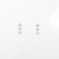 【リメイク】K18WG スリーストーン ダイヤモンドピアス