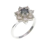 K18WG フラワー ダイヤモンドリング