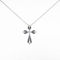 K18WG／K18BG クロス ダイヤモンドネックレス