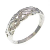 PT ダイヤモンドリング