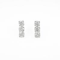 PT スリーストーン ダイヤモンドピアス