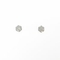 PT ソリティア ダイヤモンドピアス