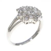 PT フラワー ダイヤモンドリング