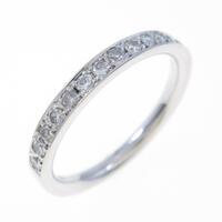 PT ハーフエタニティ ダイヤモンドリング