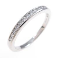 ティファニー ハーフサークル チャネルセッティング リング