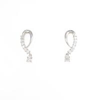 PT ダイヤモンドピアス