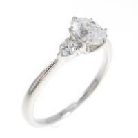 プラチナダイヤモンドリング 0．647ct・F・SI2・オーバルカット