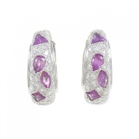 ポメラート サファイヤ ピアス