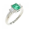 PT エメラルド リング 0.77CT