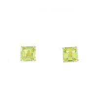 【新品】K18YG ペリドット ピアス 1.40CT