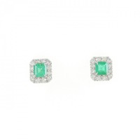 【新品】PT エメラルド ピアス 0.29CT