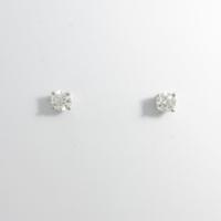 ティファニー ソリティア ピアス