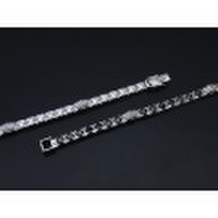 Justin Davis（ジャスティンデイビス）　Queen’s Light Bracelet（クイーンズライトブレスレット）