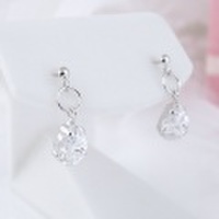 K10WG 10金ホワイトゴールド 大きなキュービック揺れるピアス 彼女 誕生日 ジュエリー アクセサリー y110133