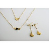 Leaf　　hitoha、mitubaネックレスとピアスの組み合わせ