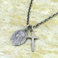 basis(ベイシス)　メダイクロスペンダント”s”　ban-2