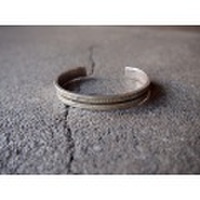 ［送料無料］NORTHWORKS/ノースワークス/Morgan Dollar Turquoise Powder Inlay Bangle. ［E012］