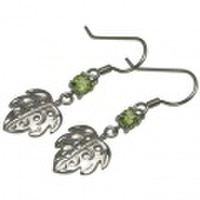 ハワイアンジュエリー ペリドット&モンステラフックピアス ロジウムコーティング