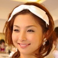 ブライダルヘアアクセサリーカチューシャB-185