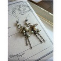 木の実カラーのチェーンピアス/イヤリング