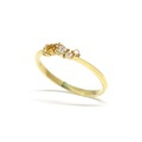 奥行きのある輝きが美しい／イエローサファイア付きK18YGリング