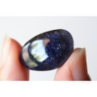 アイオライトサンストーン【20】天然石ルース・カボション（22.5×14.5mm）