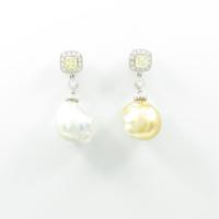 K18WG シロチョウパールピアス