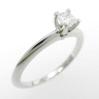 ティファニー プリンセス リング 0．21ct・E・VS2・プリンセスカット