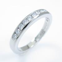 ティファニー ハーフサークル チャネルセッティング リング