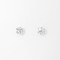 PT ソリティア ダイヤモンドピアス