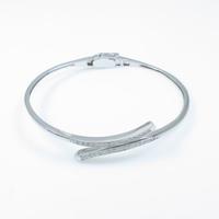 K18WG ダイヤモンドバングル