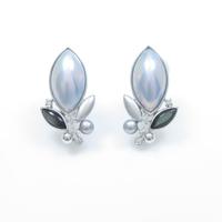 タサキ カラーストーンピアス