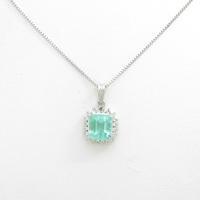 PT エメラルドネックレス