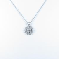 PT フラワー ダイヤモンドネックレス