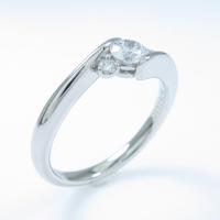 PT ダイヤモンドリング