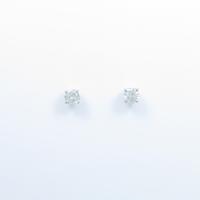 プラチナダイヤモンドピアス 0．218ct・0．228ct・F・VVS2?VS1・GOOD