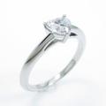 ティファニー ハート ソリティア リング 0．48ct・E・VVS2・ハートシェイプ