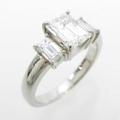 プラチナダイヤモンドリング 1．025ct・F・VS1・エメラルドカット
