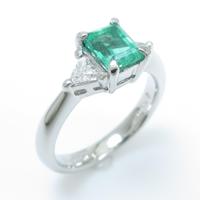 PT エメラルドリング