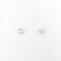 PT ソリティア ダイヤモンドピアス