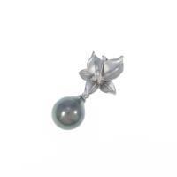 K18WG フラワー クロチョウパールペンダント